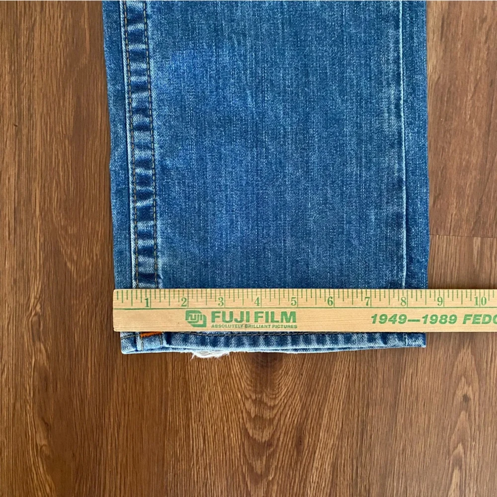 True Religion Jeans Men's 33 straight leg flap pocket blue Cotton